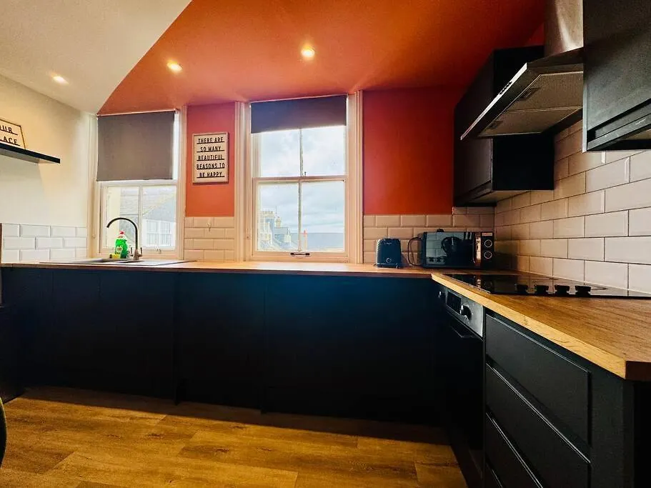 Free Parking I Two Bedroom Flat Next To Beach I Sleep 9 Brighton
